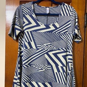 Lularoe Perfect Tee Size Small